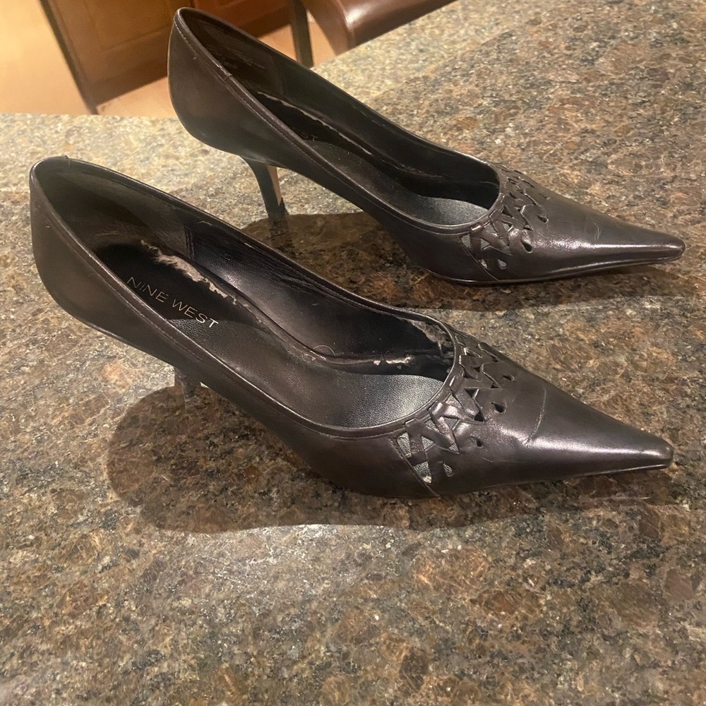 Nine West Black Heeled Pumps, size 10, 2 1/2 Inch Heel